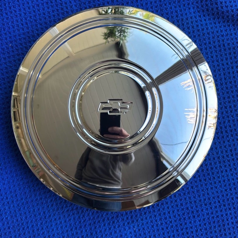 Chevrolet Chrome Wheel Center Cap with Bowtie Logo